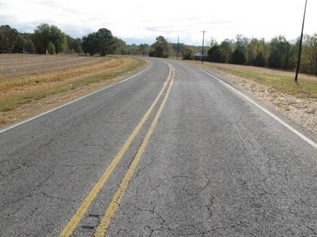 Ultra Thin Lift Hot Mix Asphalt (HMA) Нанесение сверхтонкого слоя HMA - горячей асфальтобетонной смеси на существующий слой