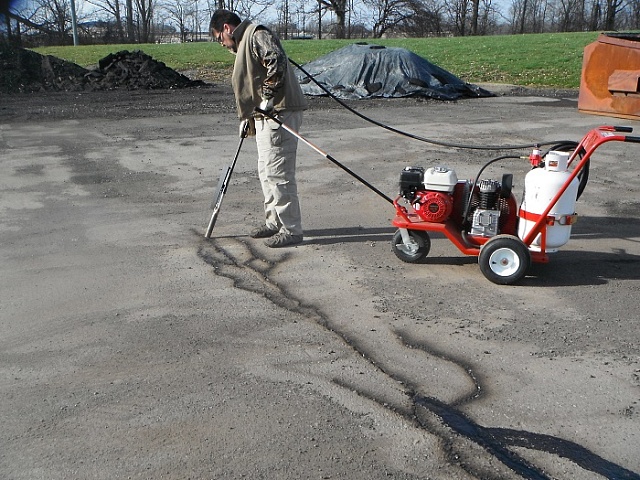 Тепловое копье для очистки трещин и швов на асфальте Crack Jet II