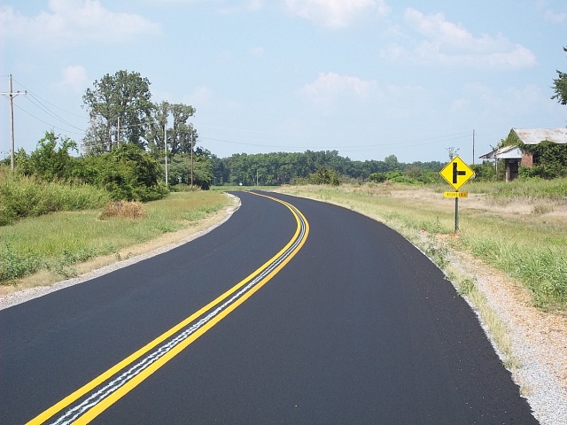 Cape Seal - это обработка поверхности дорожного полотна, предназначенная для продления срока службы дорожных покрытий в хорошем состоянии