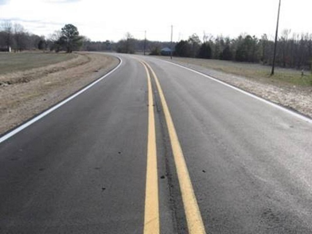 Ultra Thin Lift Hot Mix Asphalt (HMA) Нанесение сверхтонкого слоя HMA - горячей асфальтобетонной смеси на существующий слой