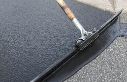 Защитные пропитки и покрытия для асфальта на водной основе