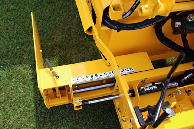 Мини укладчик асфальта на колесах АТР 211P