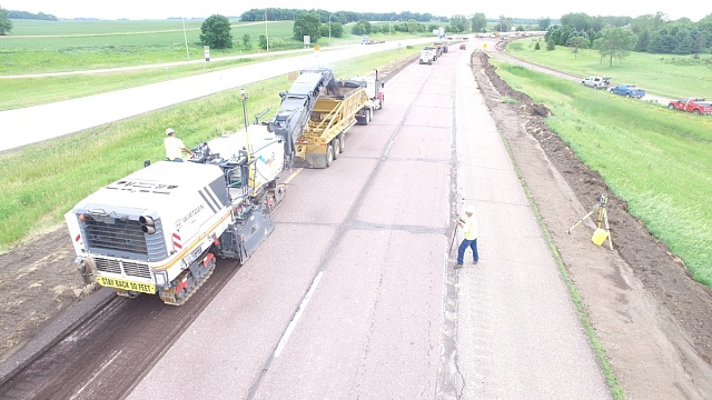 Cold Planing & Micro Milling - холодная планировка методом фрезерования или профилирования, представляет собой контролируемое удаление поверхности существующего дорожного покрытия