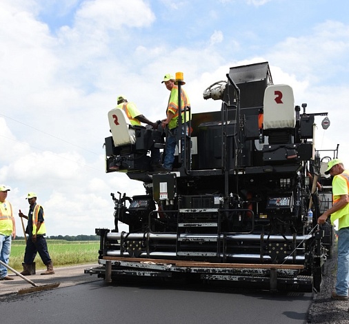 Ultra Thin Lift Hot Mix Asphalt (HMA) Нанесение сверхтонкого слоя HMA - горячей асфальтобетонной смеси на существующий слой