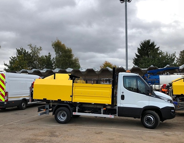 Ррециклер для ямочного ремонта на автомобиле VEB 250WAG