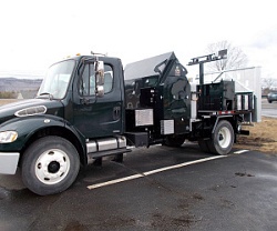 Автономная комплекс для инфракрасного ямочного ремонтана базе грузового автомобиля KASI Patriot