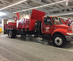 Автономный комплекс для инфракрасного ямочного ремонта на грузовом автомобиле Patriot 6