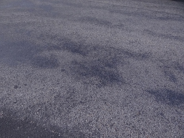 Состояние асфальта - Bleeding asphalt - образование плёнки битума на ...