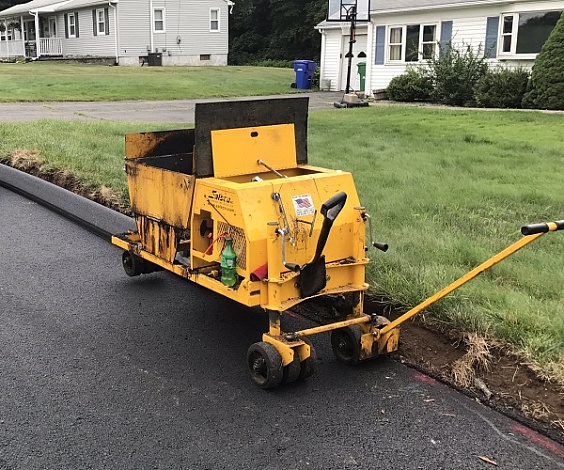 Укладчик бордюров из асфальта и бетона Cobra Curber