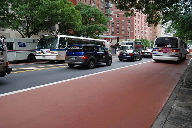 Защитное цветное окрасочное покрытия  StreetBond Pro 250 для дорог 