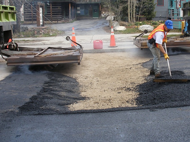 Инфракрасный разогрев с переуплотнением свежеуложенного асфальта 