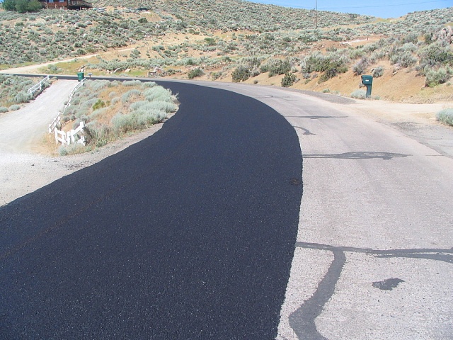 Micro Surfacing (микросюрфейсинг) - это микропрофилирование (микропокрытие, микрошлифовка) поверхности существующего дорожного покрытие из асфальта